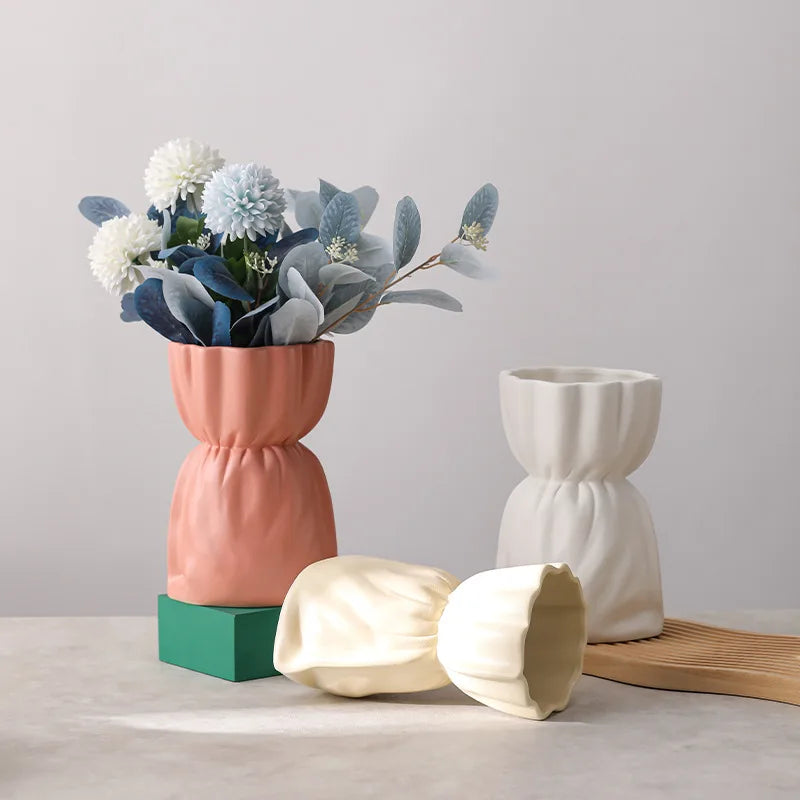 Handmade European Style Ceramic Vase for Hydroponic Plants Elegant Home Room Decoration Ornament for Bedroom Tabletop Accessory